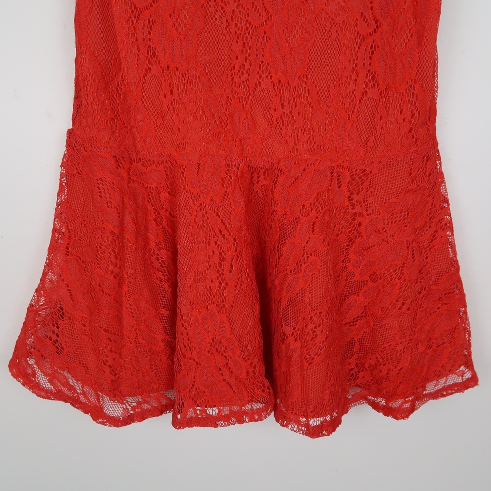 NWT Lovers & Friends Red Lace Peplum Tank Top S - Picture 3 of 6